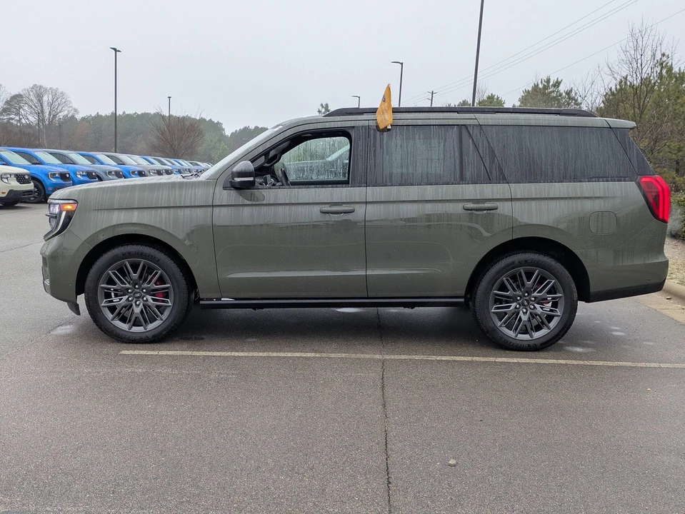 2025 Ford Expedition 5th Gen - Image 7 of 12