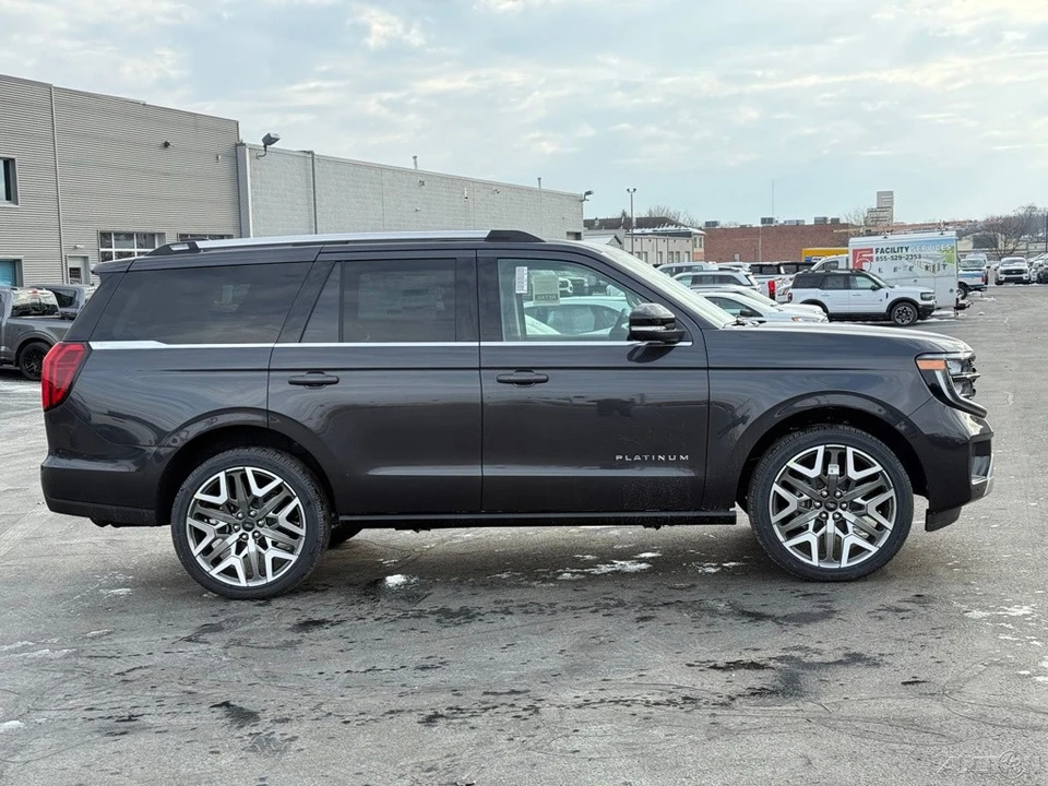 2025 Ford Expedition 5th Gen - Image 7 of 12