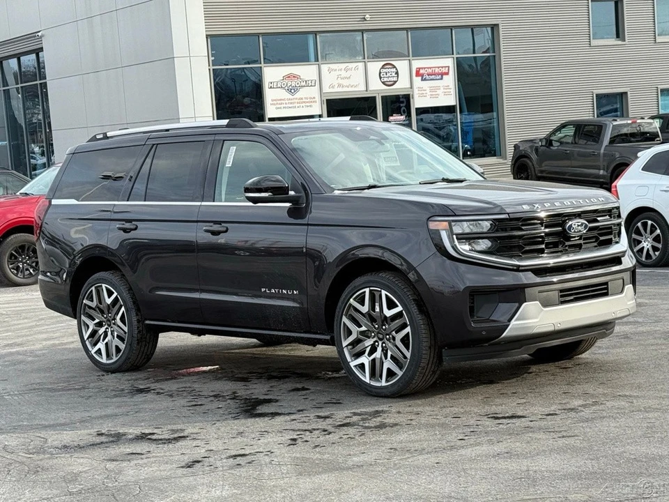 2025 Ford Expedition 5th Gen - Image 9 of 12