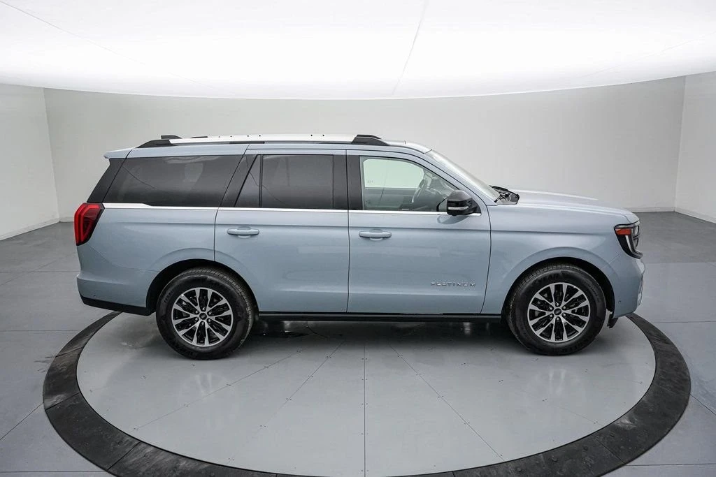 2025 Ford Expedition 5th Gen - Image 4 of 21