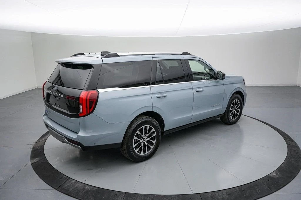 2025 Ford Expedition 5th Gen - Image 5 of 21