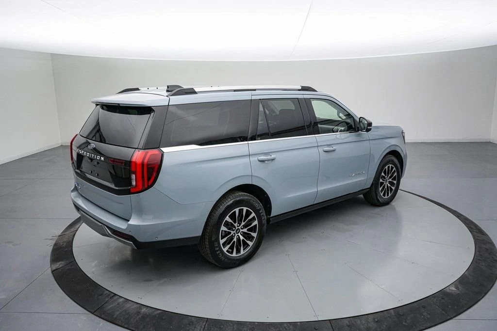 2025 Ford Expedition 5th Gen - Image 5 of 21
