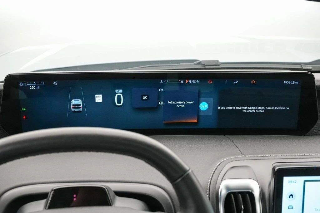 2025 Ford Expedition 5th Gen - Image 19 of 21