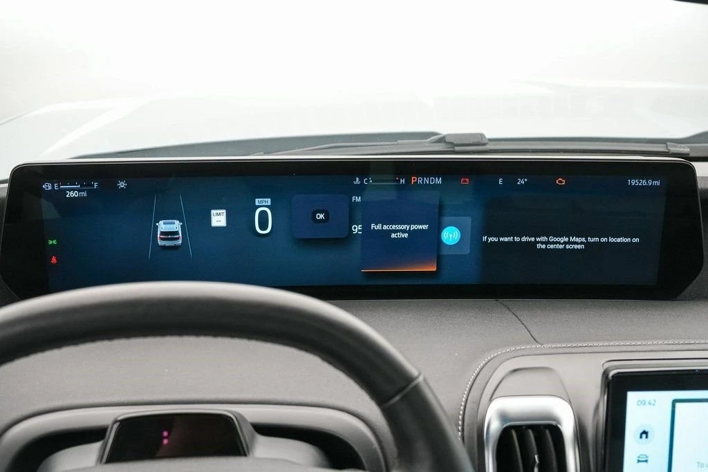 2025 Ford Expedition 5th Gen - Image 19 of 21