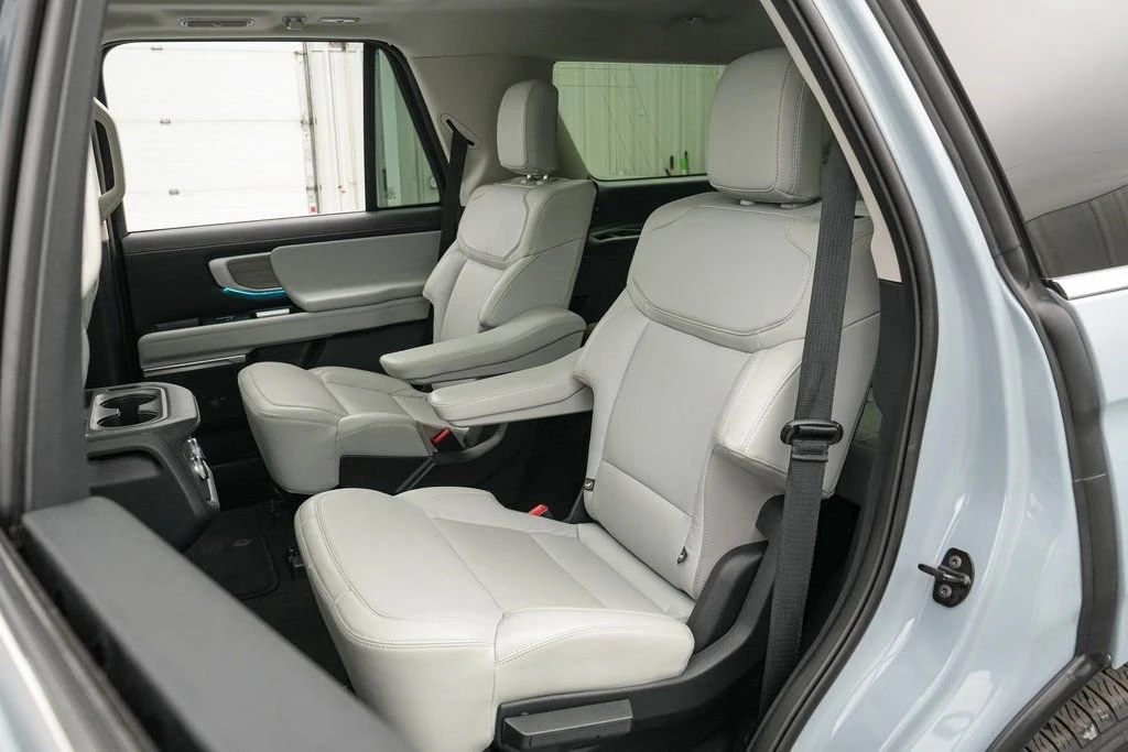 2025 Ford Expedition 5th Gen - Image 21 of 21