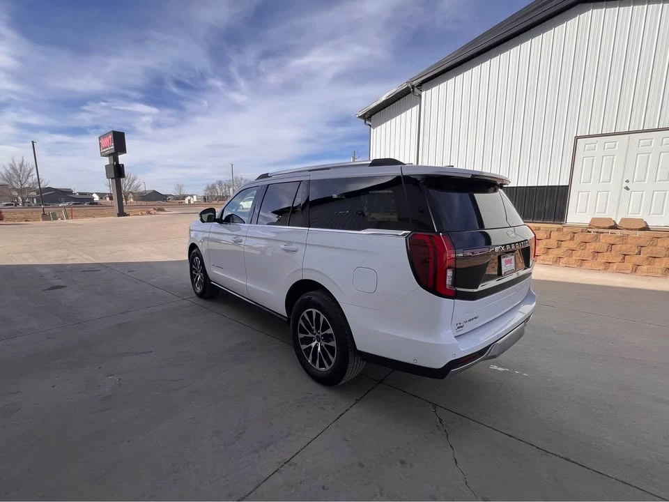 2025 Ford Expedition 5th Gen - Image 9 of 20