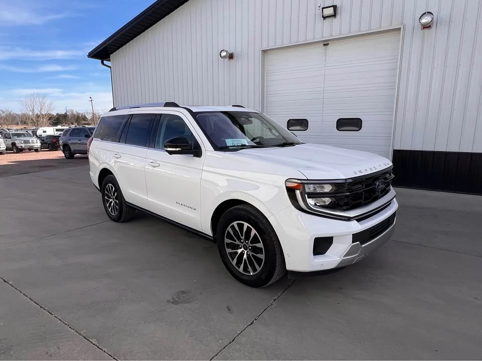 2025 Ford Expedition 5th Gen - Image 7 of 20