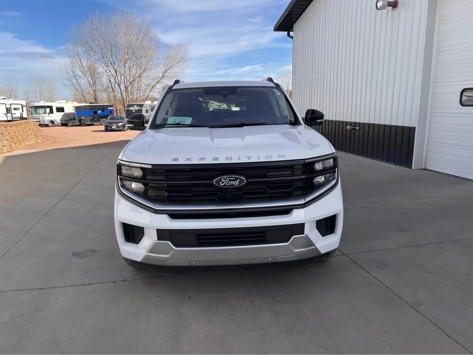 2025 Ford Expedition 5th Gen - Image 5 of 20