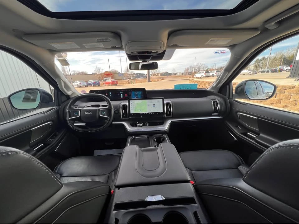 2025 Ford Expedition 5th Gen - Image 3 of 20