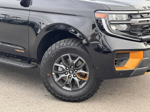 2025 Ford Expedition 5th Gen - Image 4 of 12