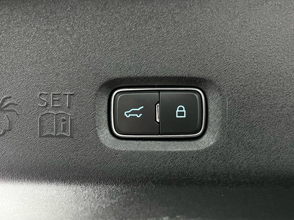 2025 Ford Expedition 5th Gen - Image 10 of 12