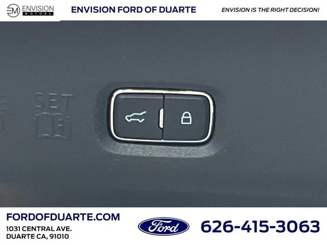 2025 Ford Expedition 5th Gen - Image 10 of 12