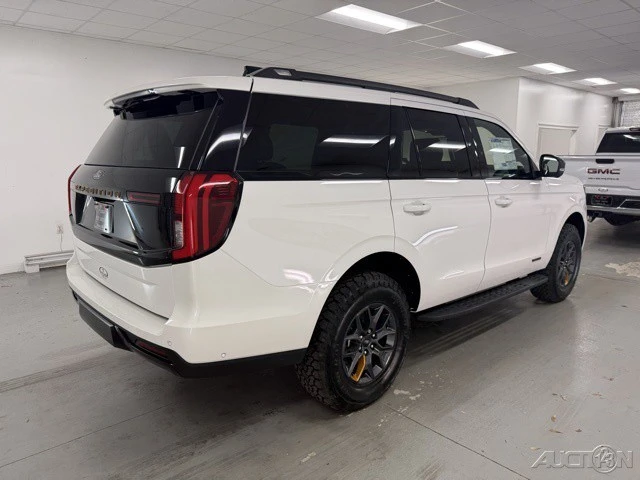 2025 Ford Expedition 5th Gen - Image 5 of 12