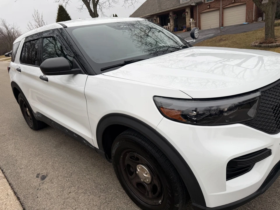 2025 Ford Explorer 6th Gen - Image 4 of 21