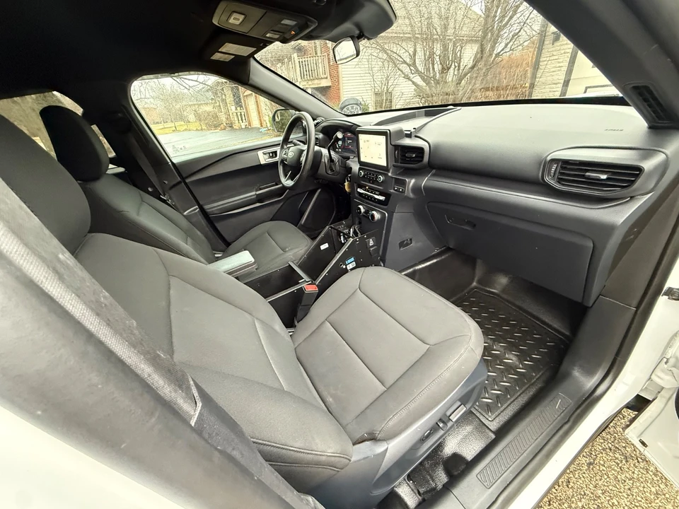 2025 Ford Explorer 6th Gen - Image 20 of 21