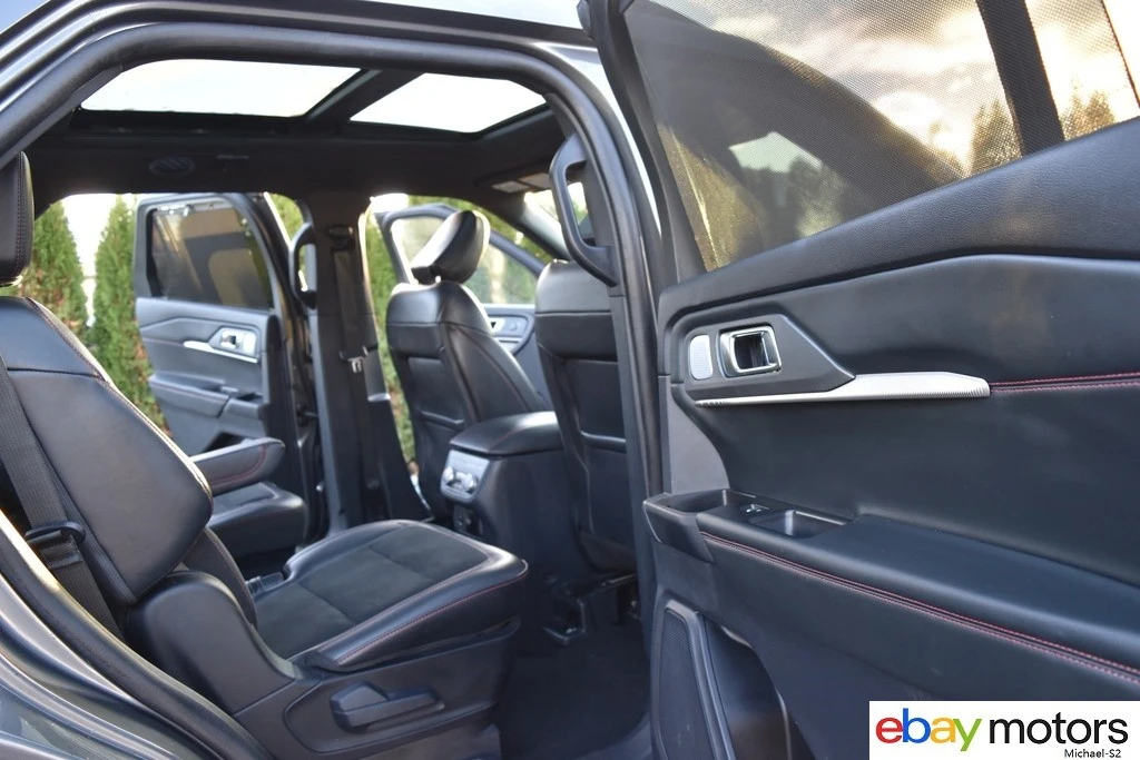 2025 Ford Explorer 6th Gen - Image 19 of 21