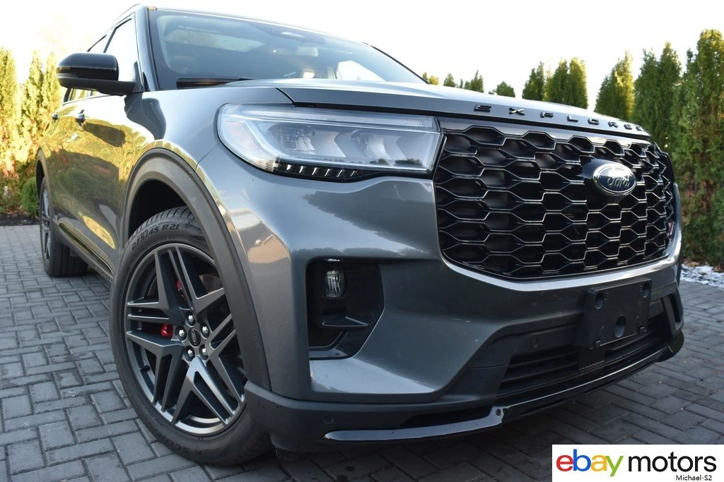 2025 Ford Explorer 6th Gen - Image 2 of 21