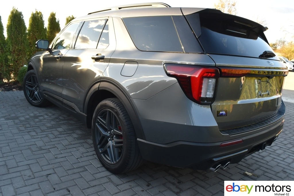 2025 Ford Explorer 6th Gen - Image 7 of 21