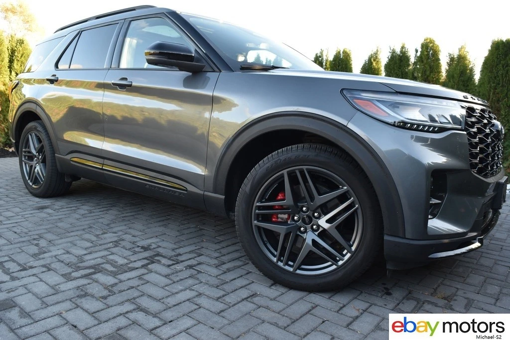 2025 Ford Explorer 6th Gen - Image 3 of 21