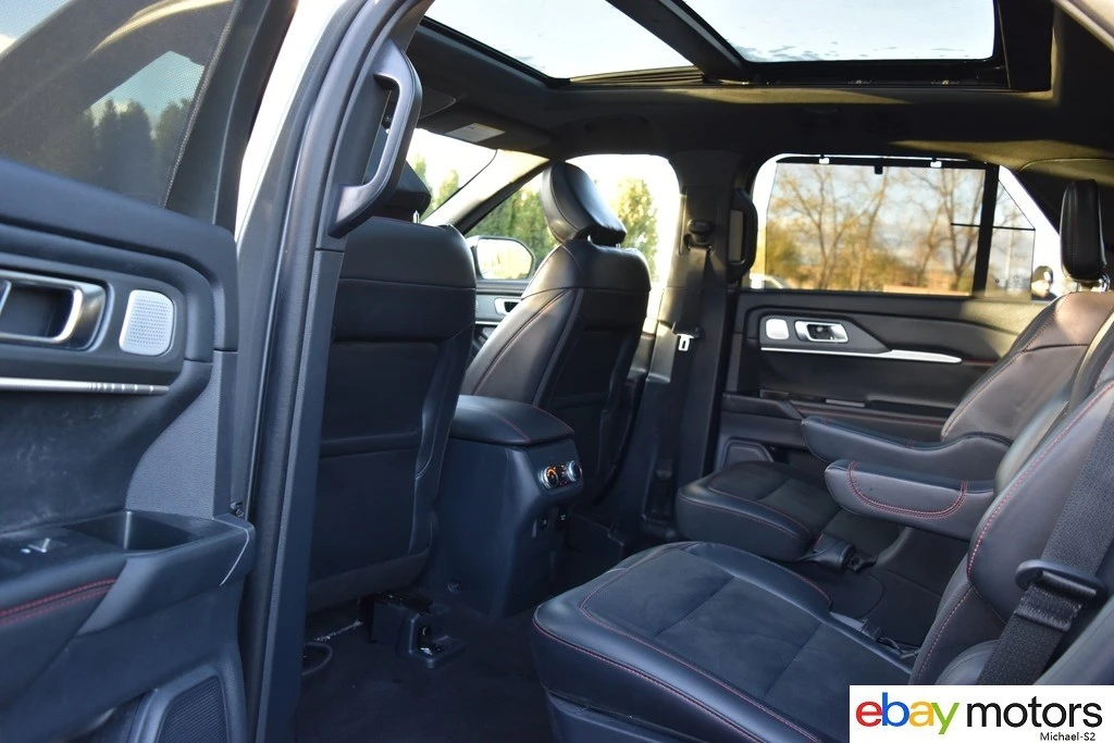 2025 Ford Explorer 6th Gen - Image 13 of 21