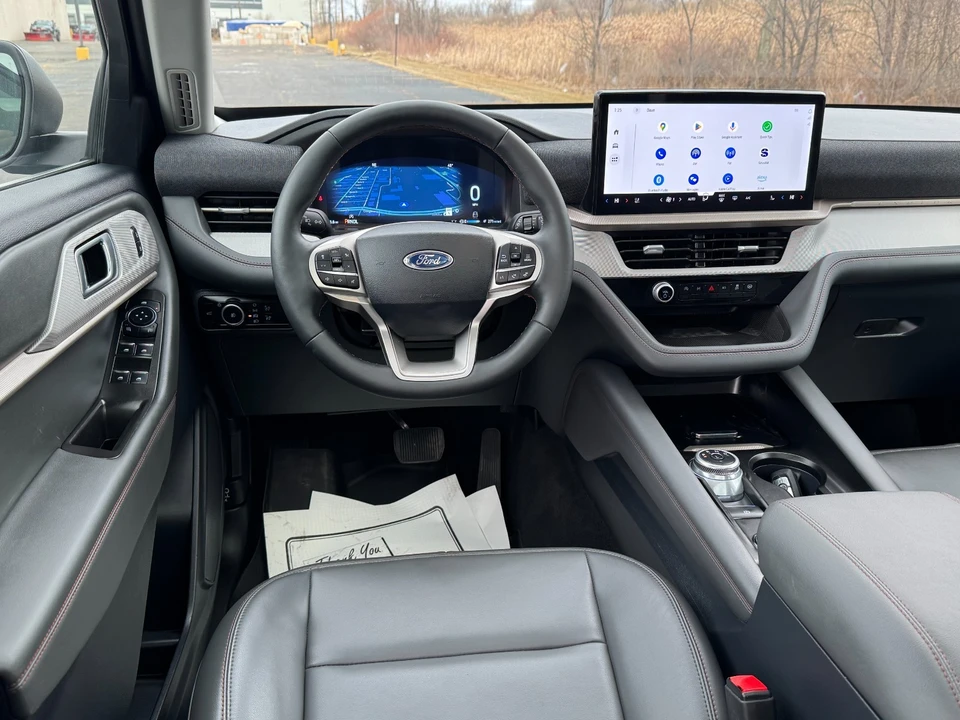 2025 Ford Explorer 6th Gen - Image 16 of 21
