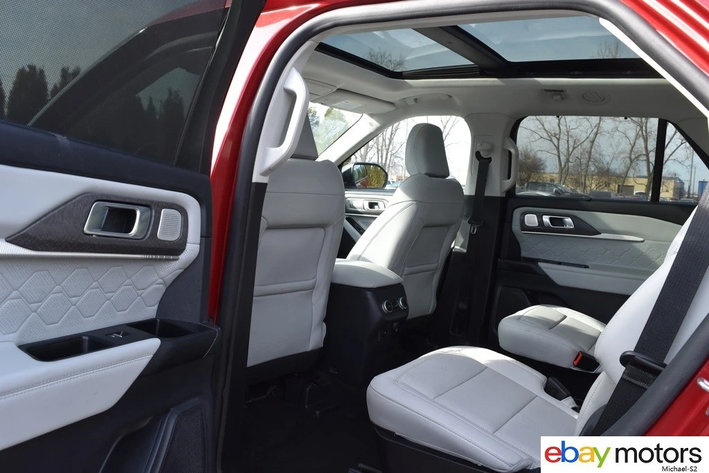 2025 Ford Explorer 6th Gen - Image 13 of 21