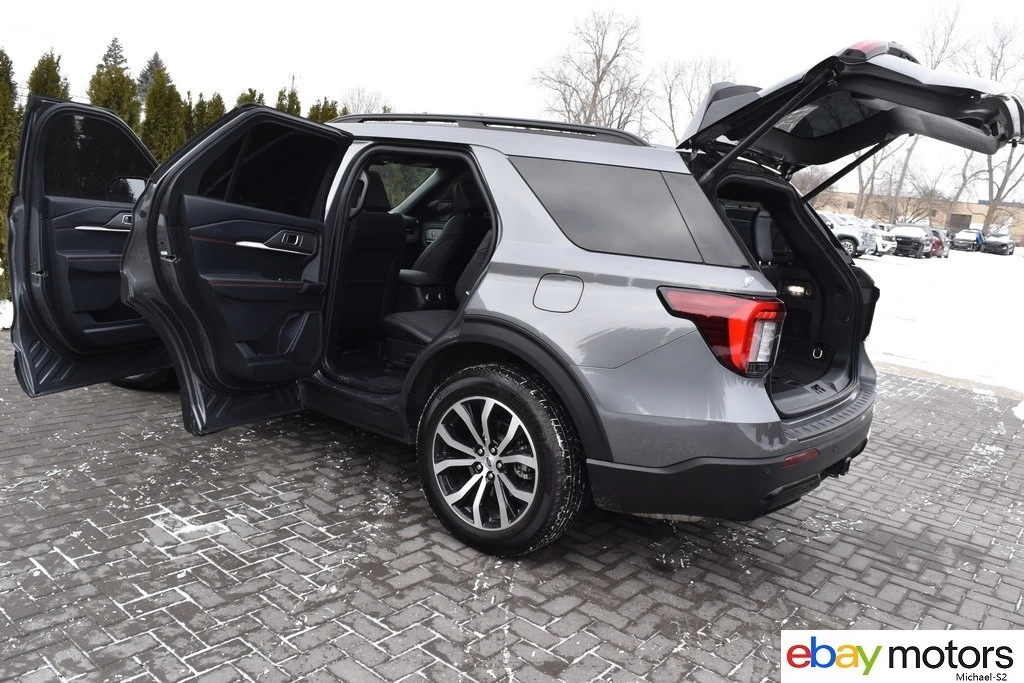 2025 Ford Explorer 6th Gen - Image 19 of 21