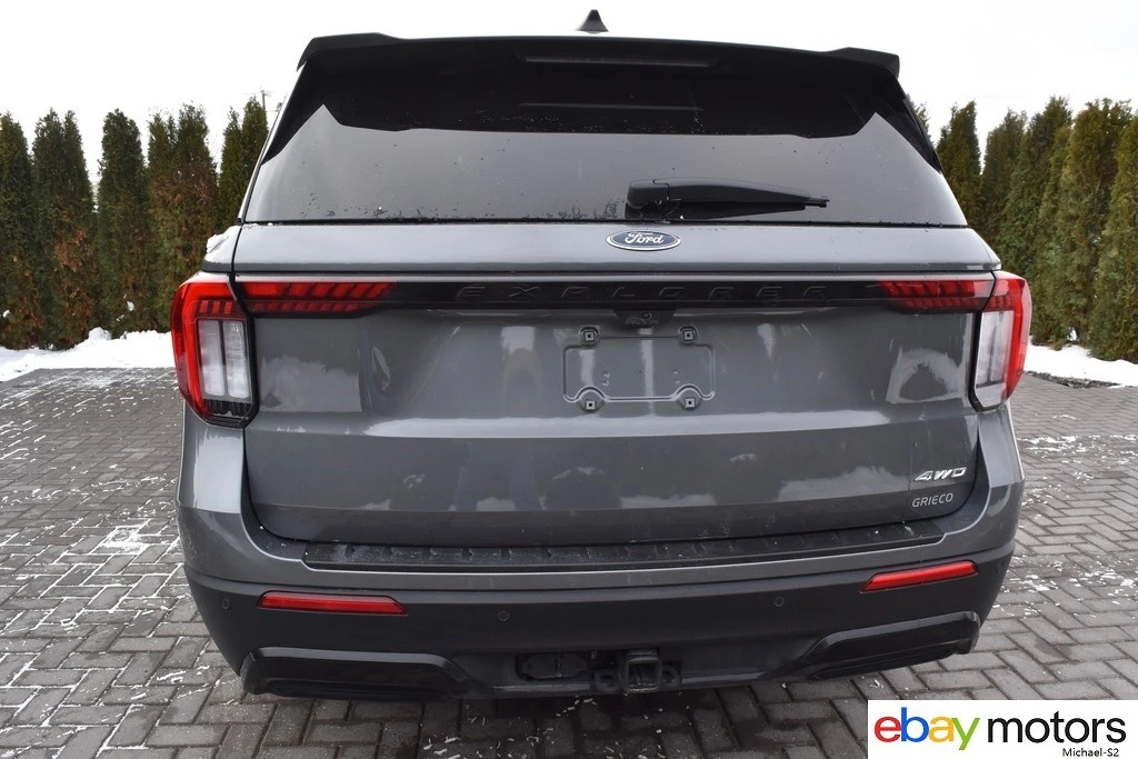 2025 Ford Explorer 6th Gen - Image 6 of 21
