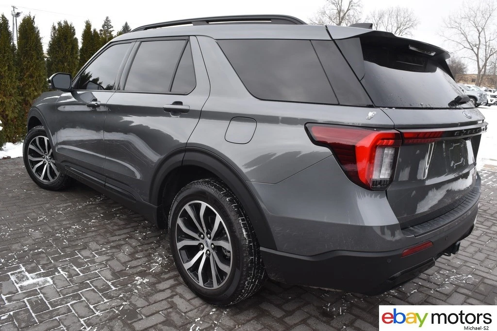 2025 Ford Explorer 6th Gen - Image 7 of 21