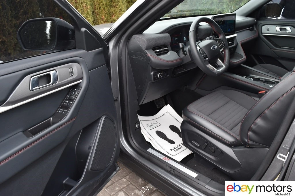 2025 Ford Explorer 6th Gen - Image 11 of 21