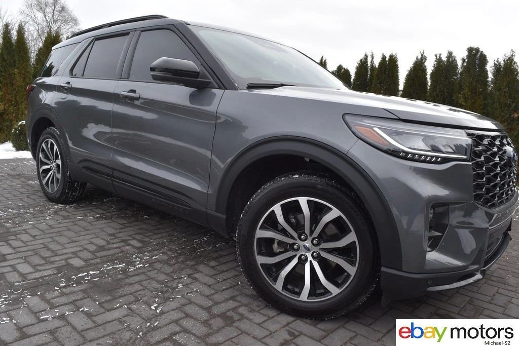 2025 Ford Explorer 6th Gen - Image 3 of 21