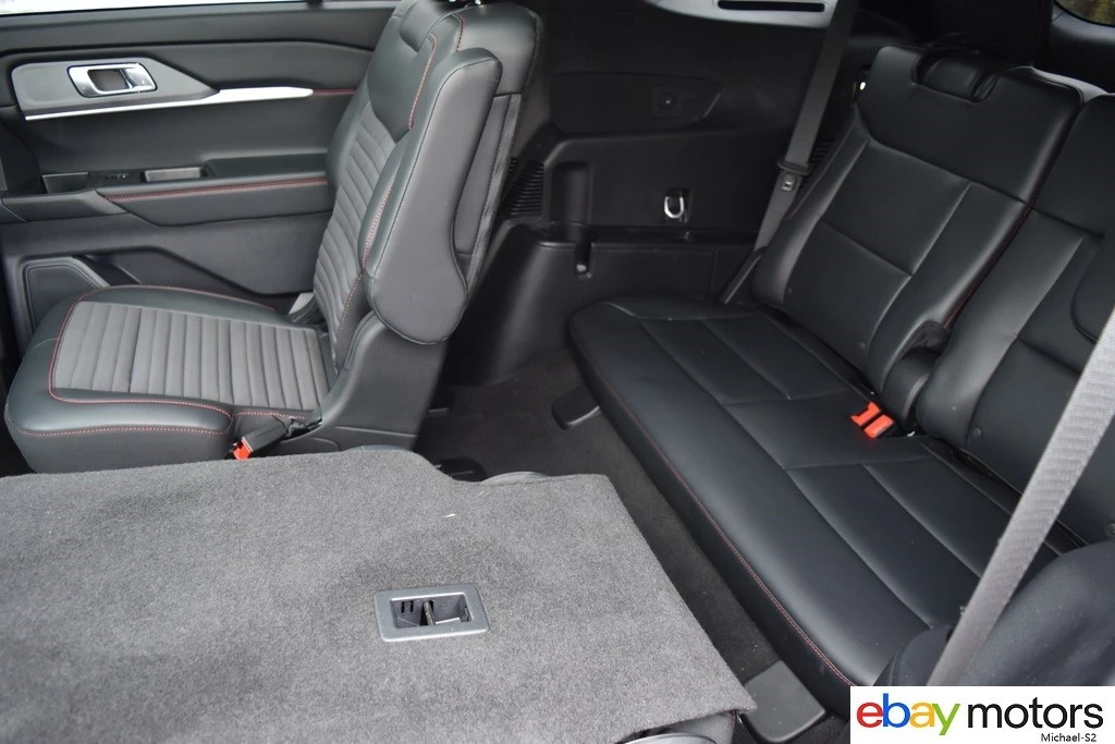 2025 Ford Explorer 6th Gen - Image 14 of 21