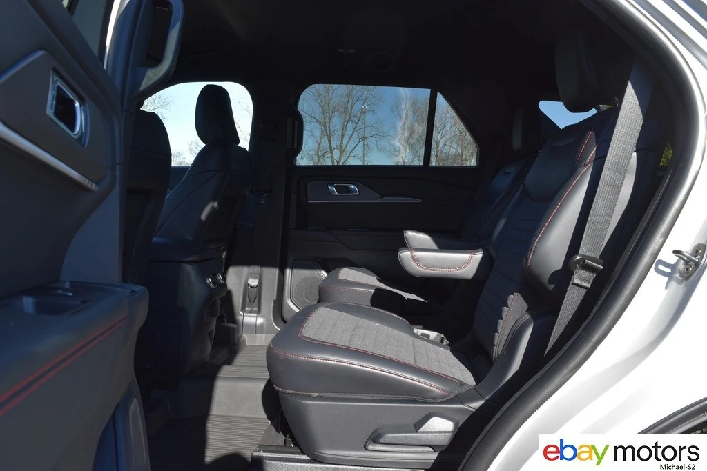 2025 Ford Explorer 6th Gen - Image 13 of 21