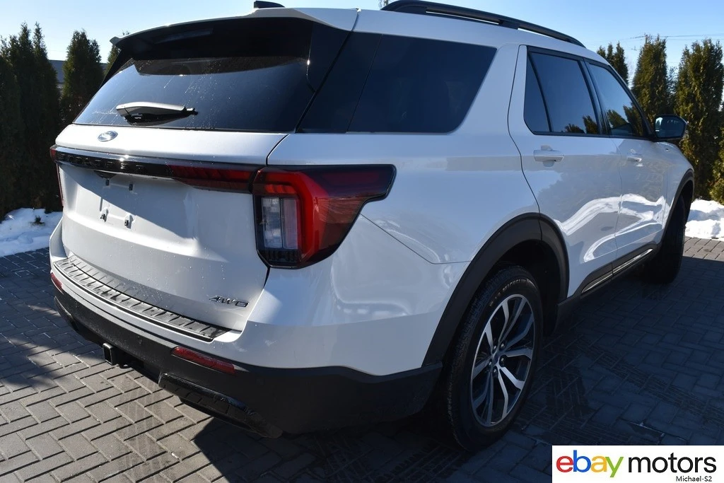2025 Ford Explorer 6th Gen - Image 5 of 21