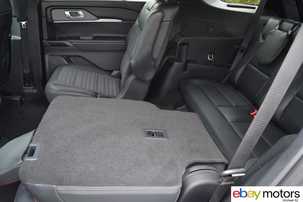 2025 Ford Explorer 6th Gen - Image 14 of 21