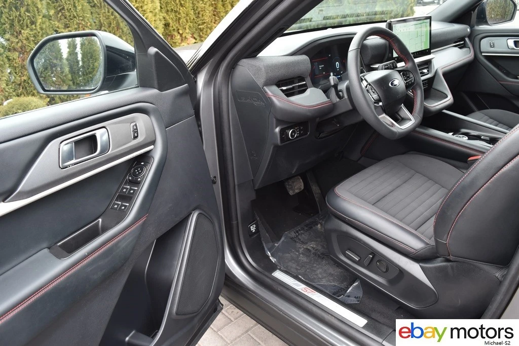 2025 Ford Explorer 6th Gen - Image 11 of 21