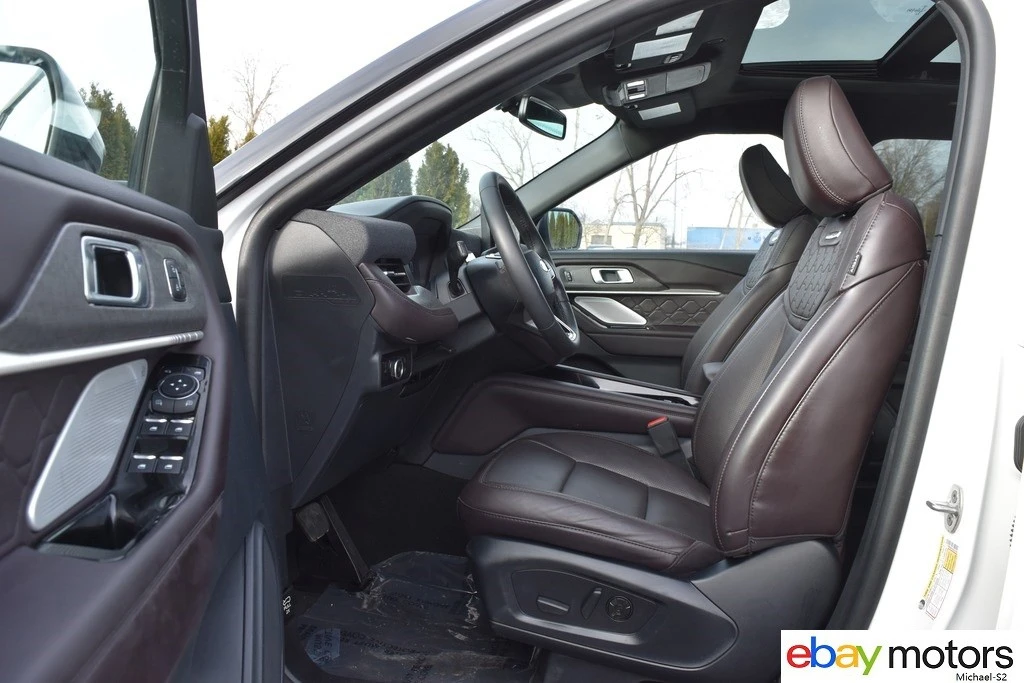2025 Ford Explorer 6th Gen - Image 10 of 21