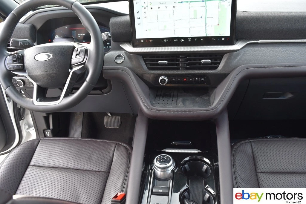 2025 Ford Explorer 6th Gen - Image 15 of 21