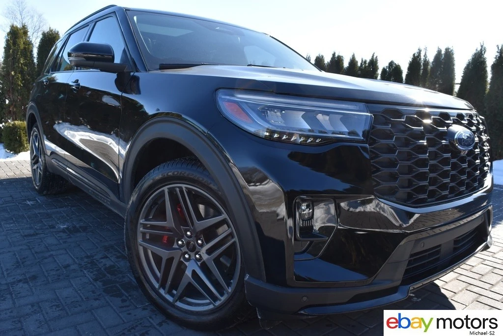 2025 Ford Explorer 6th Gen - Image 2 of 21