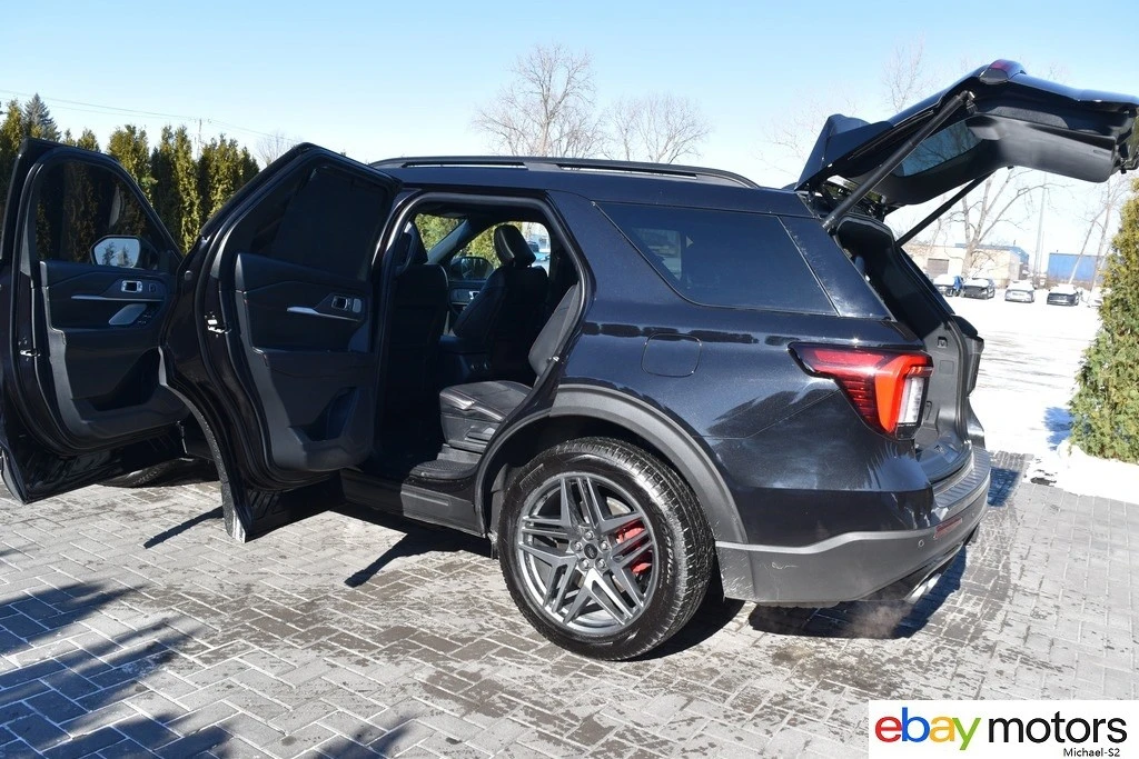 2025 Ford Explorer 6th Gen - Image 19 of 21