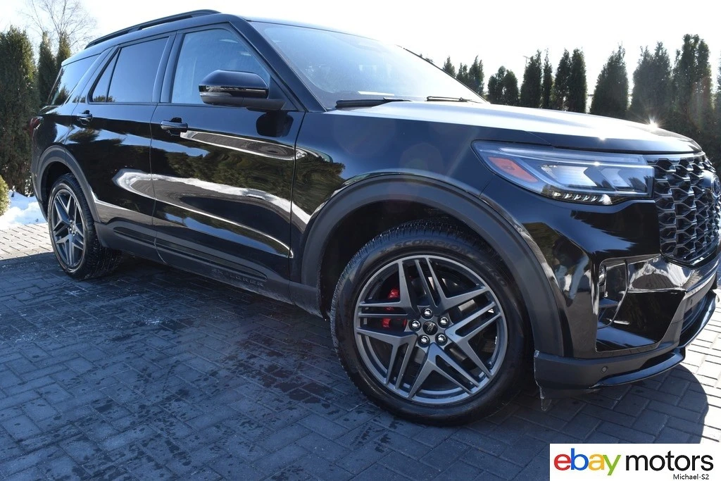 2025 Ford Explorer 6th Gen - Image 3 of 21