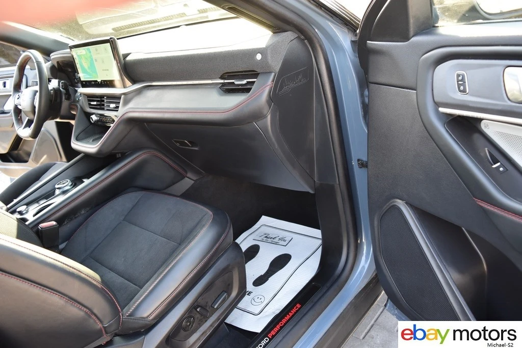 2025 Ford Explorer 6th Gen - Image 16 of 21