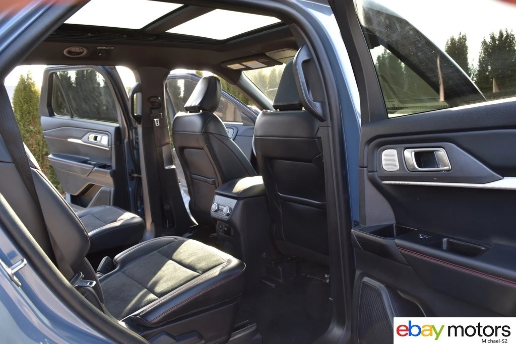 2025 Ford Explorer 6th Gen - Image 18 of 21