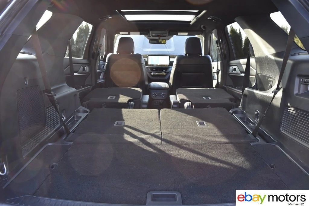 2025 Ford Explorer 6th Gen - Image 15 of 21