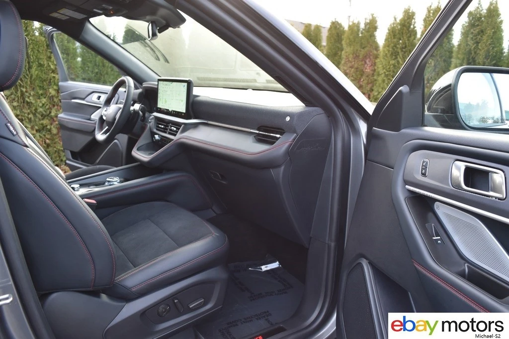 2025 Ford Explorer 6th Gen - Image 18 of 21