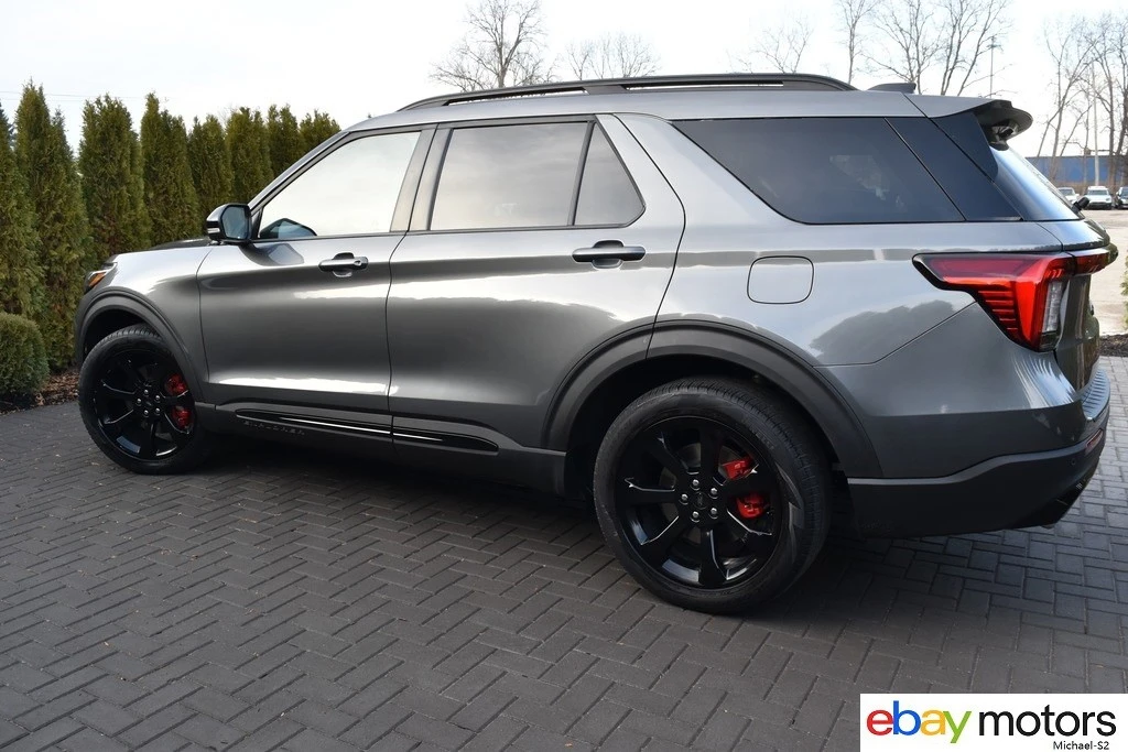 2025 Ford Explorer 6th Gen - Image 8 of 21