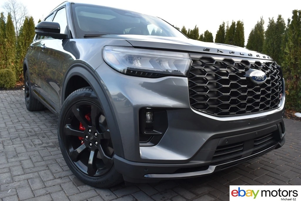 2025 Ford Explorer 6th Gen - Image 2 of 21