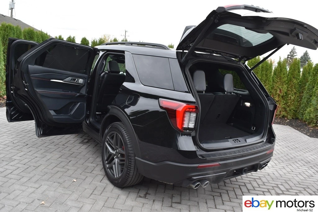 2025 Ford Explorer 6th Gen - Image 19 of 21