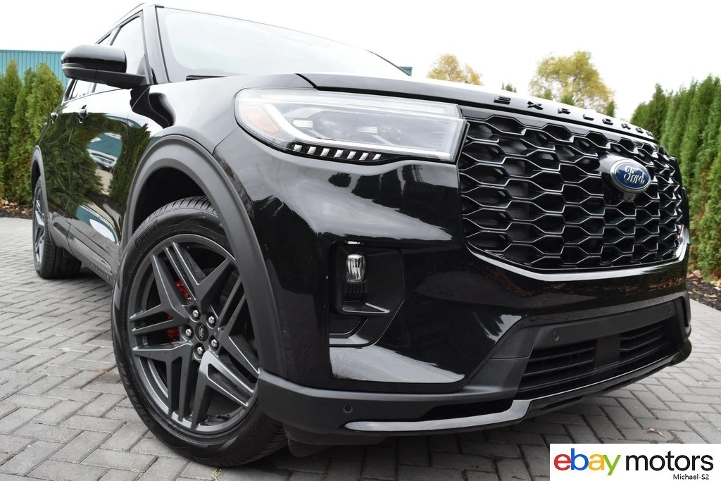 2025 Ford Explorer 6th Gen - Image 2 of 21