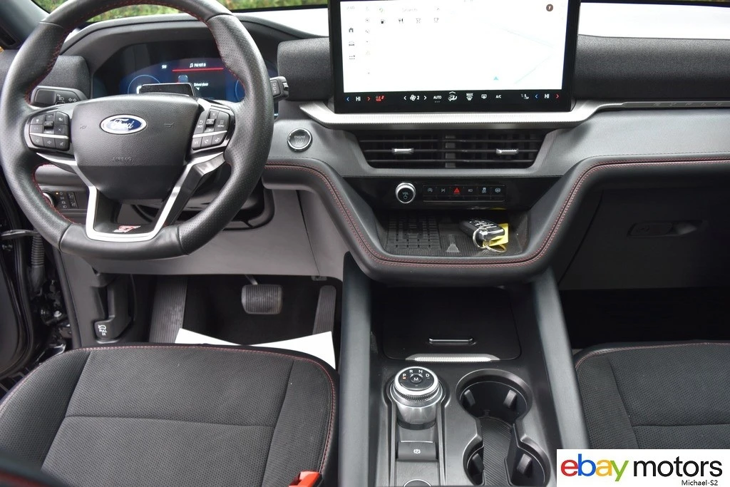 2025 Ford Explorer 6th Gen - Image 15 of 21
